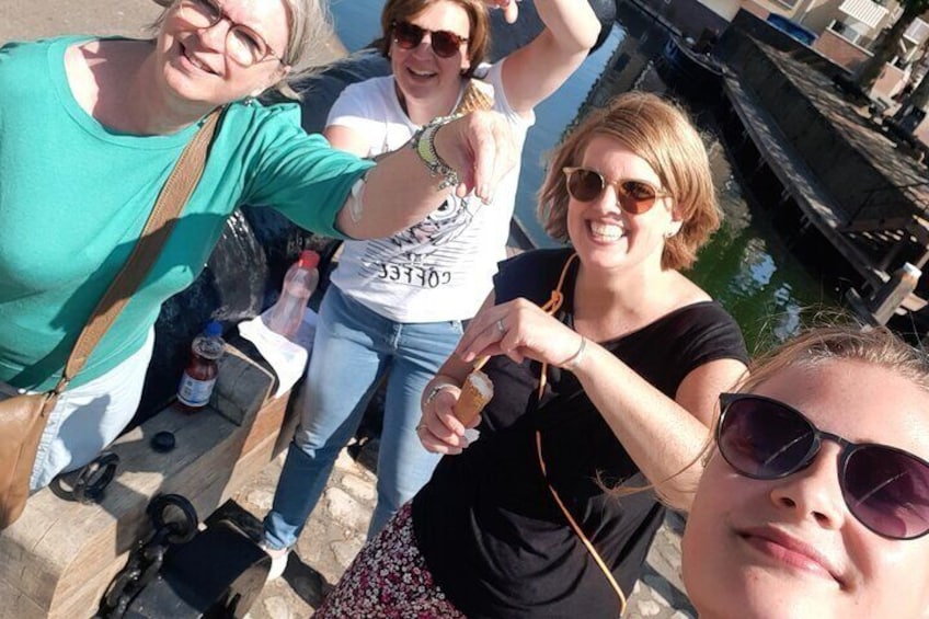 Self-Guided Pub Trail in Ghent with Online App