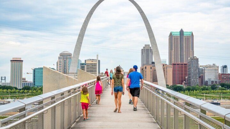 St. Louis Arch Walking Tour and Entrance Ticket