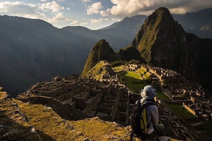 4 Days Luxury Inca Trail Trek to Machu Picchu