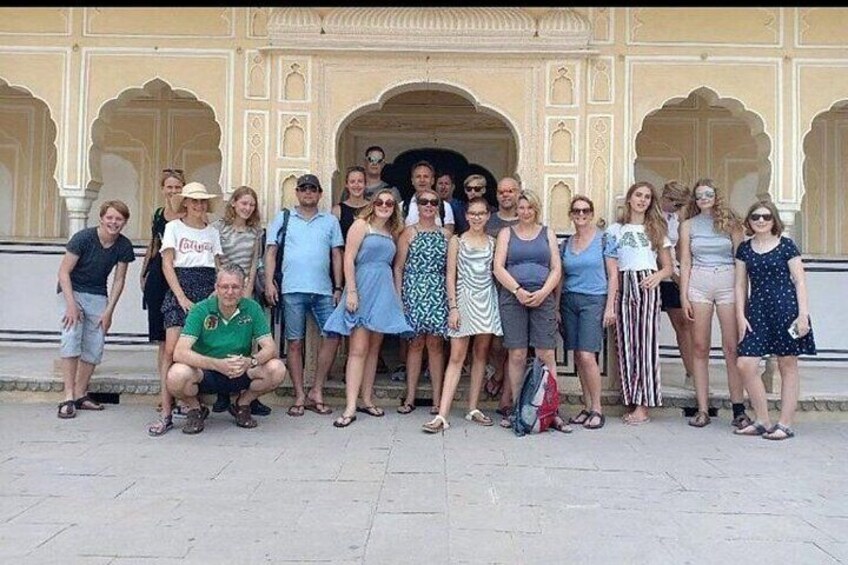 Group tour of Jaipur