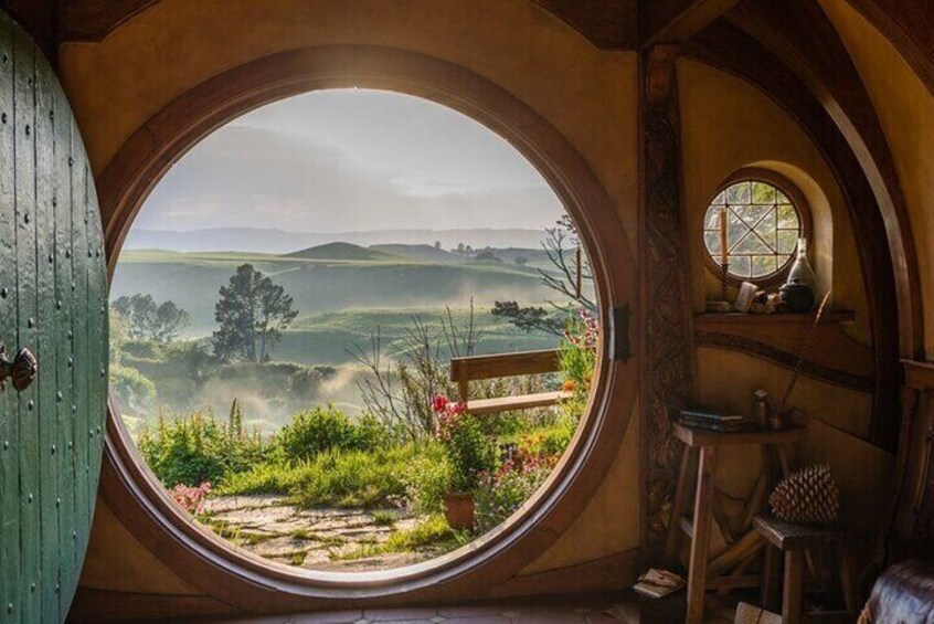 Hobbiton Movie Set