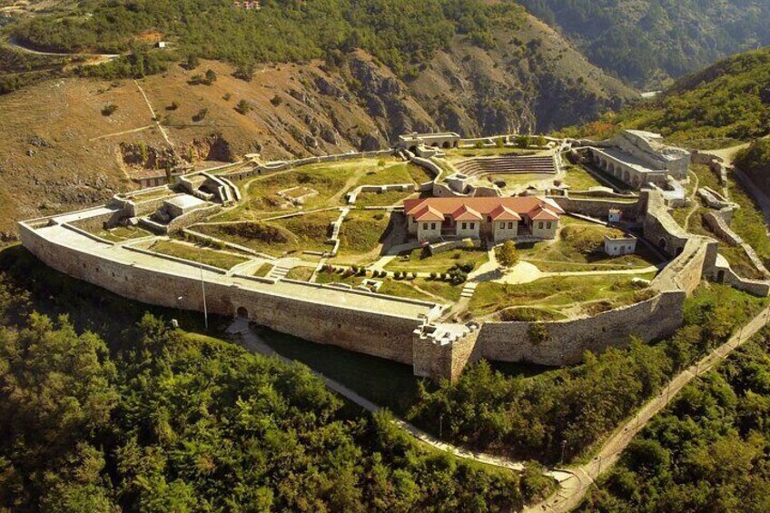 Pristina Private Transfer to Tirana with Tour of Prizren
