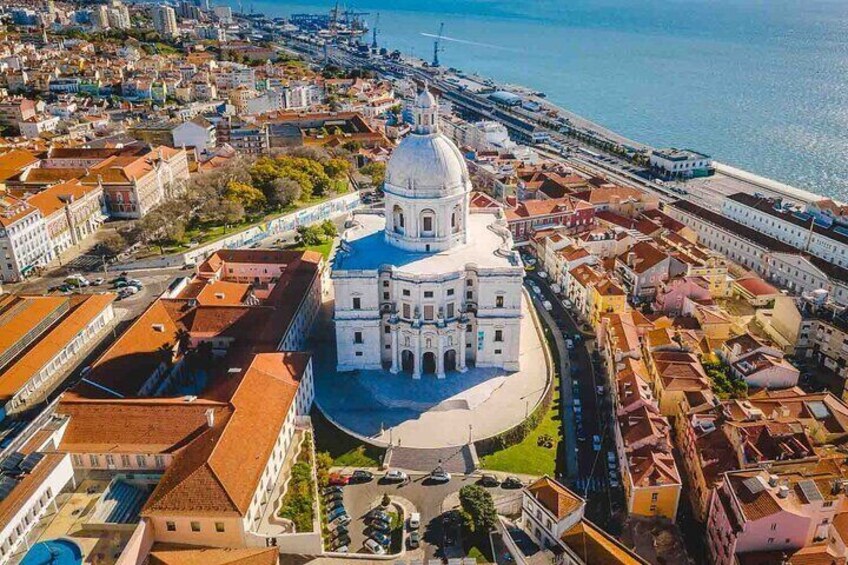 Lisbon: Private City Sightseeing Tour by Tuk-Tuk