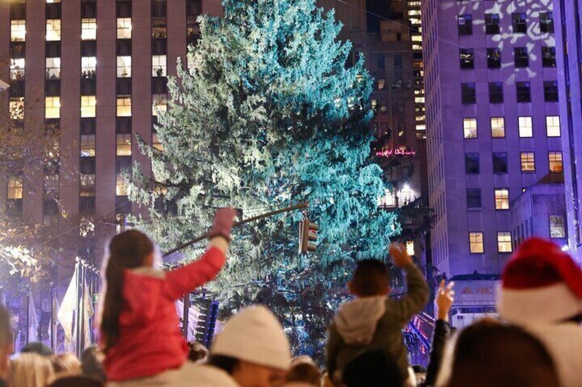 See the tree in Rockefeller Center like never before!