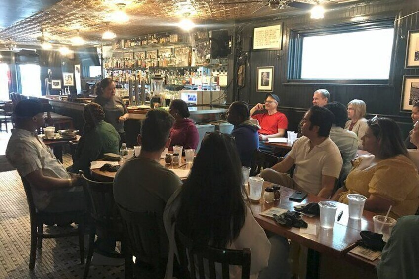 Deep Dish Cooking Class at Pizzeria Uno in Chicago