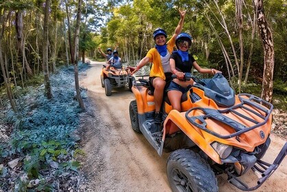 ATV udflugt: Hoteller i nærheden af El Cedral Town & Ruins, Cenote Swim