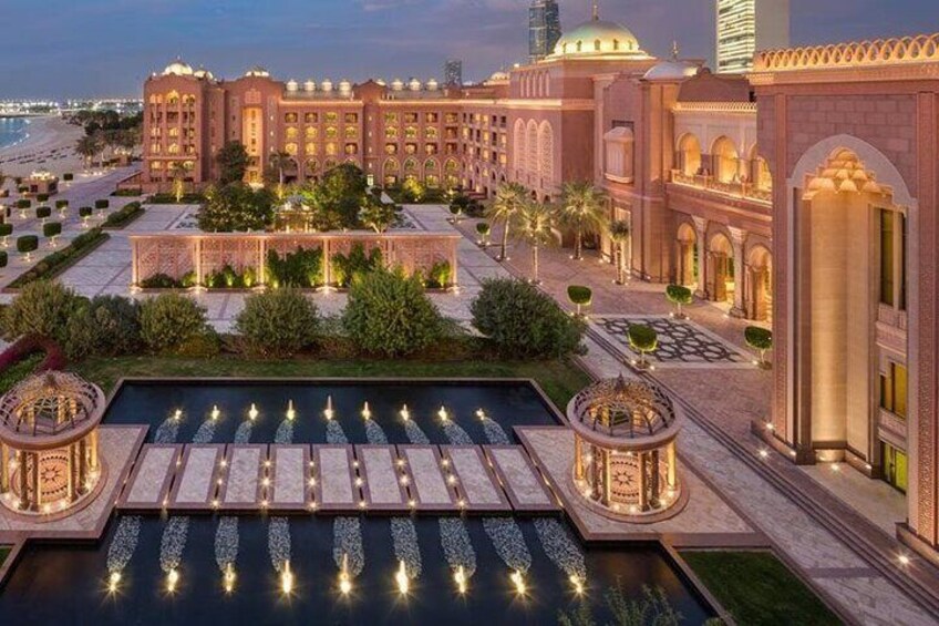 Emirates Palace
#EmiratesPalace #abudhabicitytour