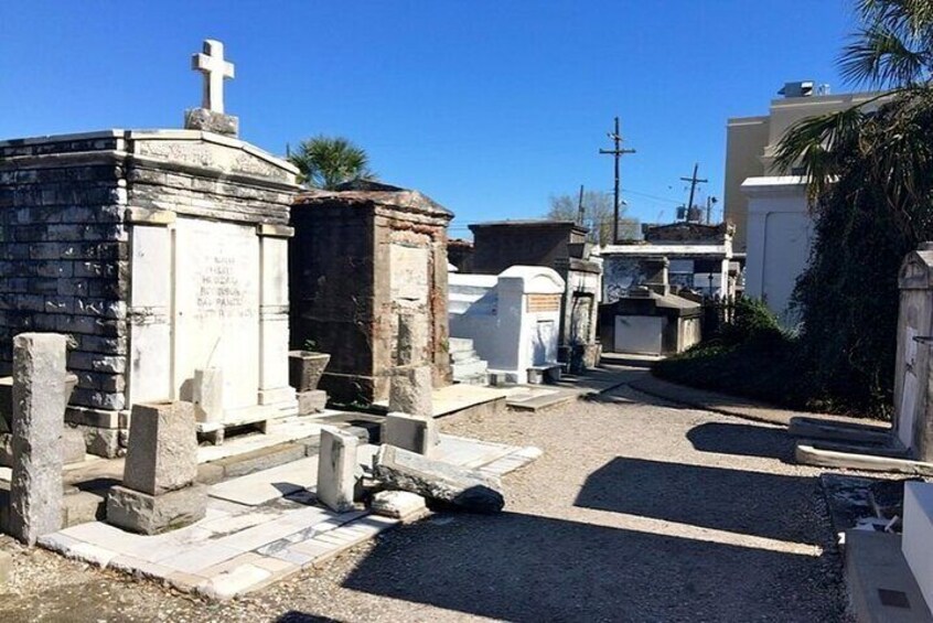 French Quarter Walking Tour in New Orleans with a Guide
