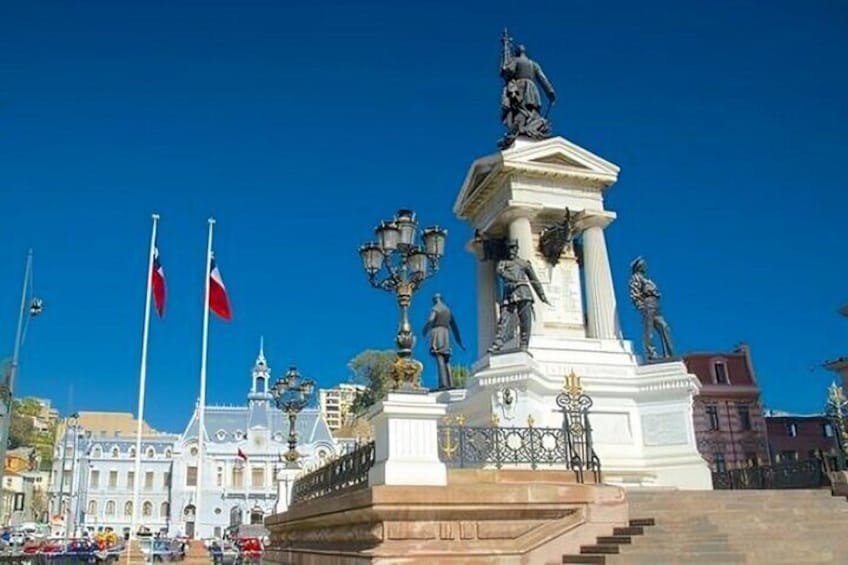 Valparaiso Must See Sites Walking Tour With A Guide