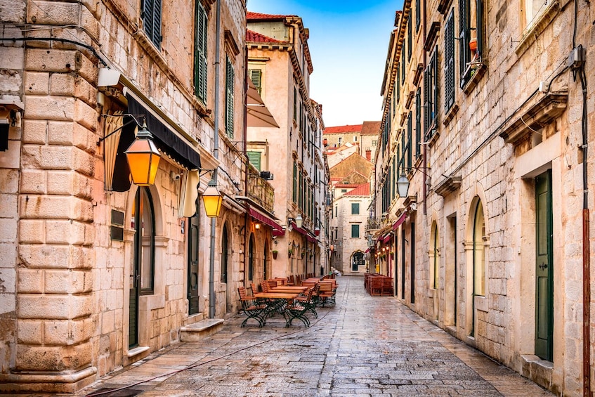 Explore Dubrovnik: Old Town Tour with Ancient Walls and Spices Tasting