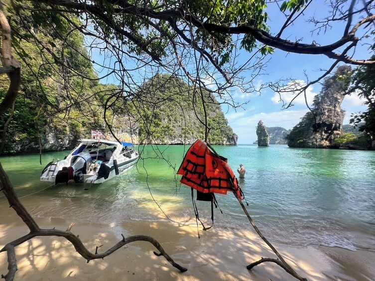 Phang Nga Bay Blitz to James Bond Island - All New Speedboat Adventure