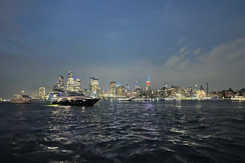 NYC Manhattan Skyline and Statue of Liberty Evening Cruise 