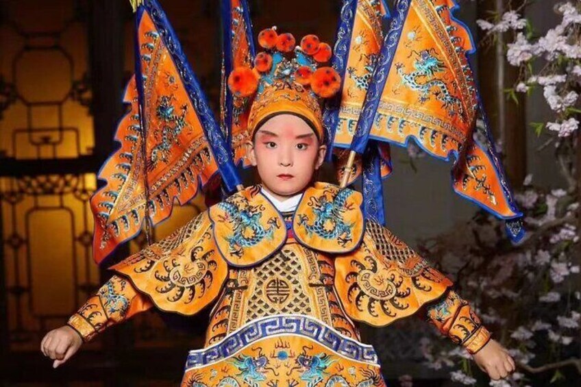 Peking Opera Highlights Show at Liyuan Theater