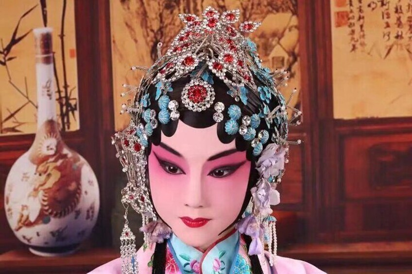 Peking Opera Highlights Show at Liyuan Theater