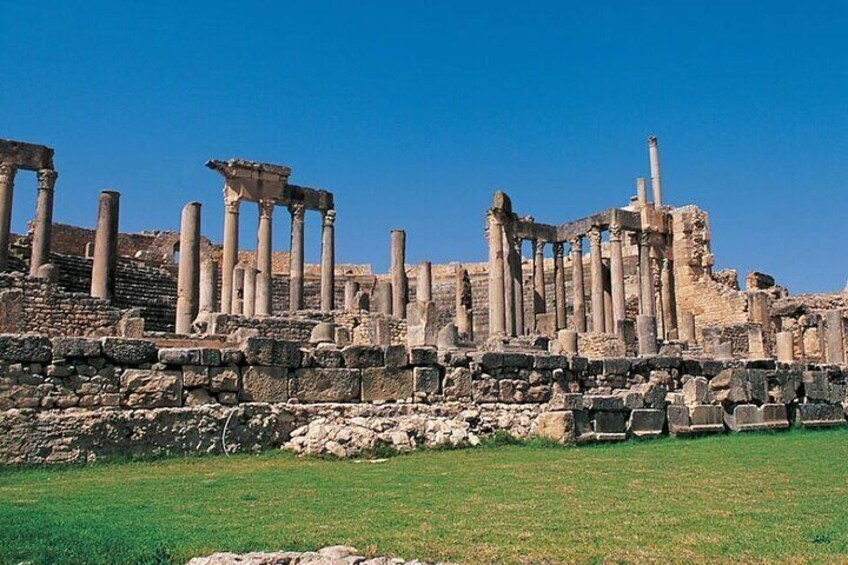 Guided and Private Tour to Oudhna and Testour and Dougga