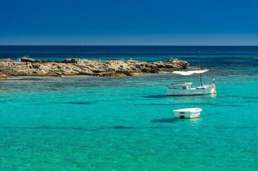 Private Catamaran Sailing Tour Blue Lagoon, Beaches and Bays