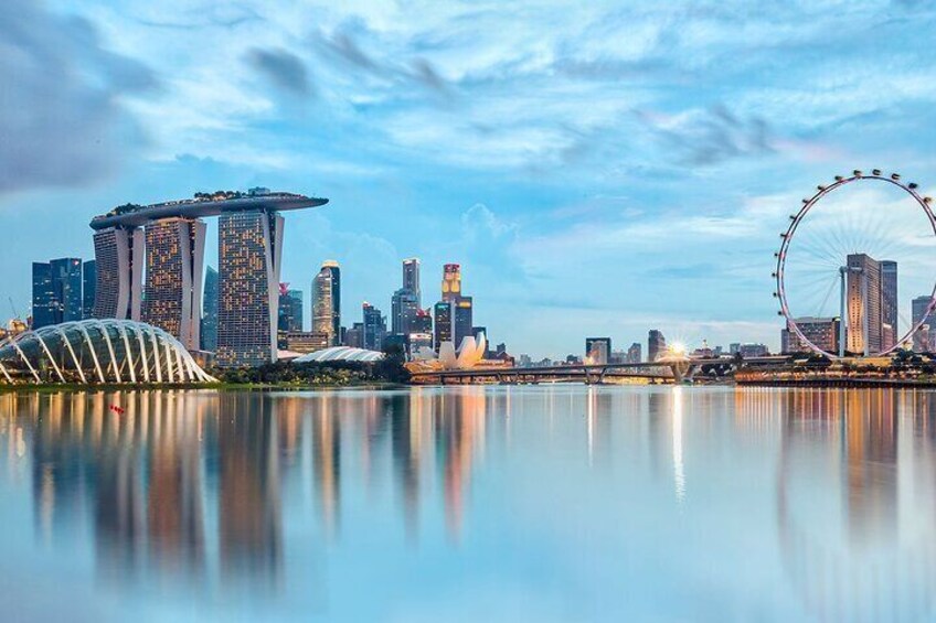 Private Audio Guided Walking Tour in Singapore