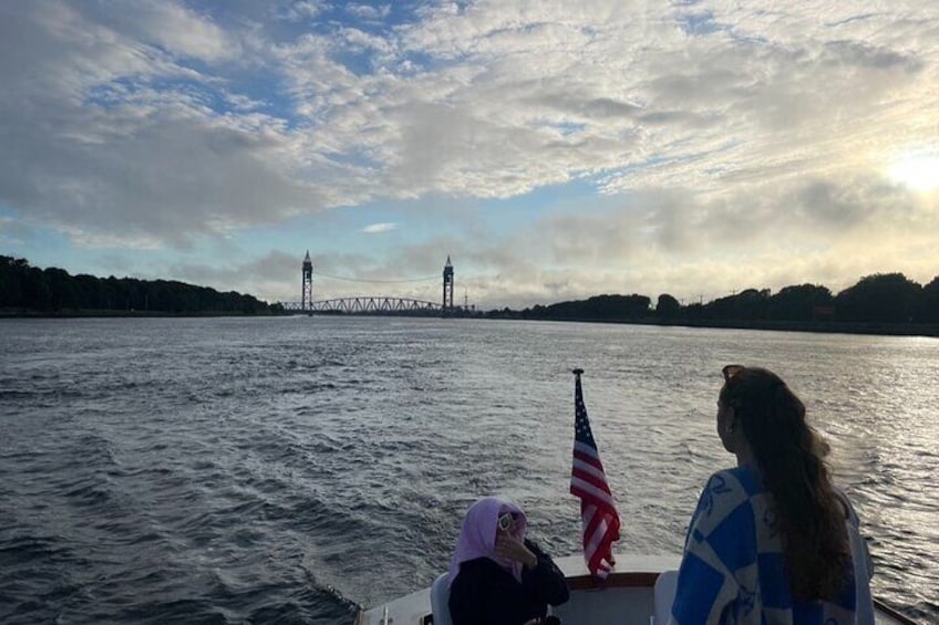 Spend the Day on Buzzards Bay - Powerboat Cruises