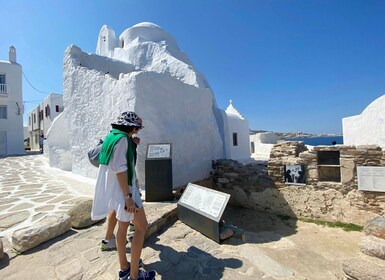 Mykonos: Old Town Private Treasure Hunt & Tour w/ Food Stops