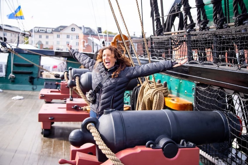 Best of Boston Walking Tour with USS Constitution and Boat Cruise