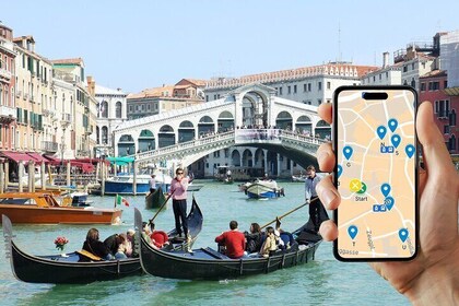 Self-guided scavenger hunt and city rally in Venice