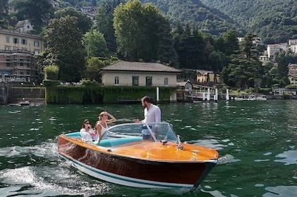 Private tour in classic wooden boat