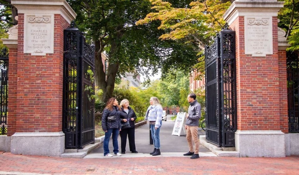 Best of Boston Walking Tour with Boat Cruise