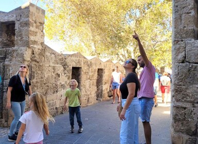 Rhodes: Private Medieval City Treasure Hunt with Food Stops