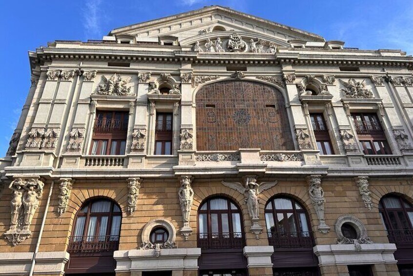 Bilbao Old Town Scavenger Hunt and Sights Self-Guided Activity