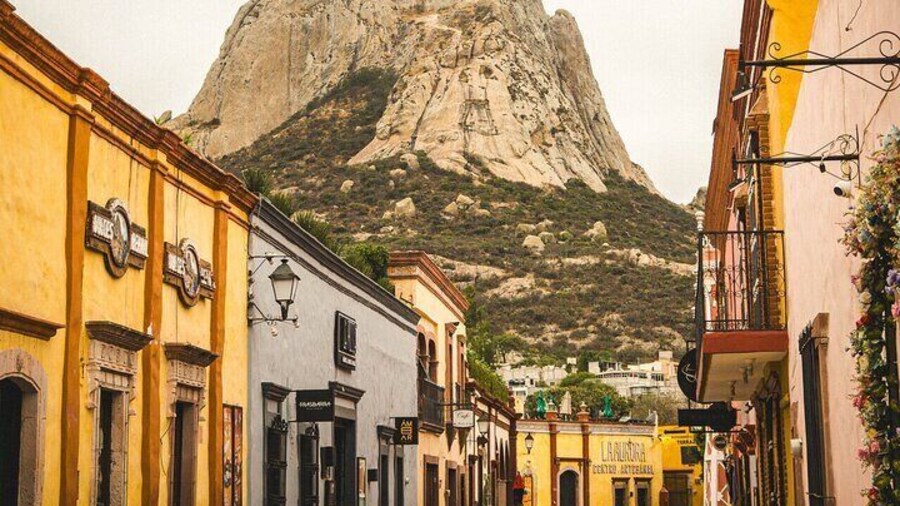 Private Tour to Querétaro and Peña de Bernal from Guanajuato