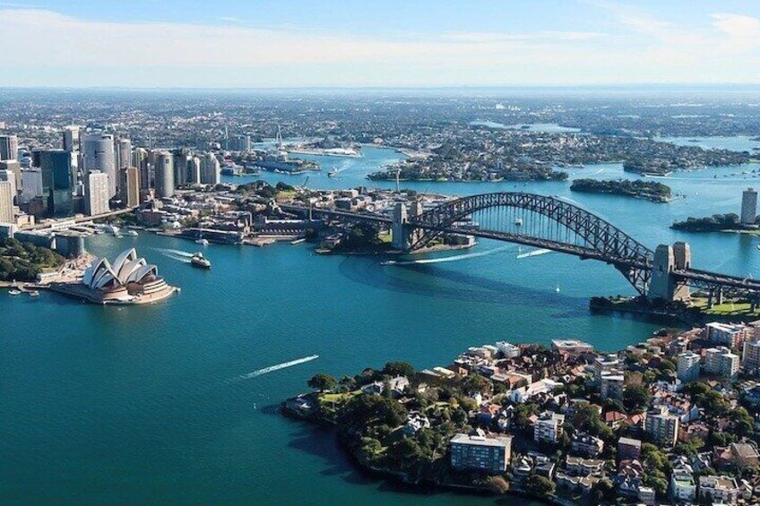 Classic Wooden Speedboat Harbour Cruise Sydney