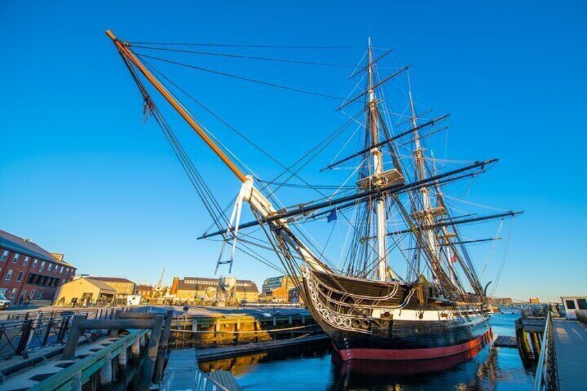 Boston Walking Tour with Boat Cruise and USS Constitution