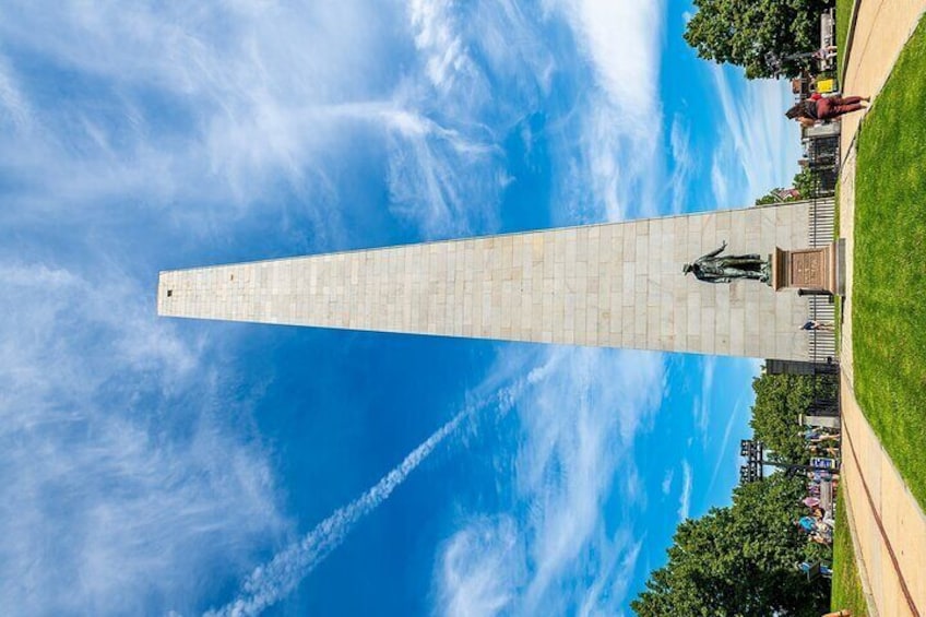 Boston Walking Tour with Boat Cruise and USS Constitution