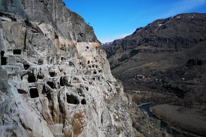 Private Transport to Borjomi, Vardzia & Akhaltsikhe