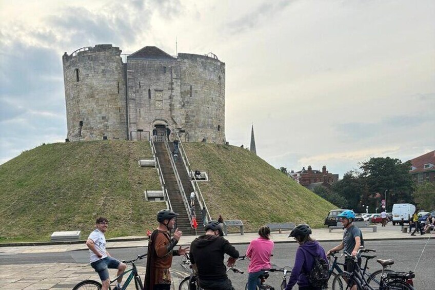 Private eBike Tour in York City