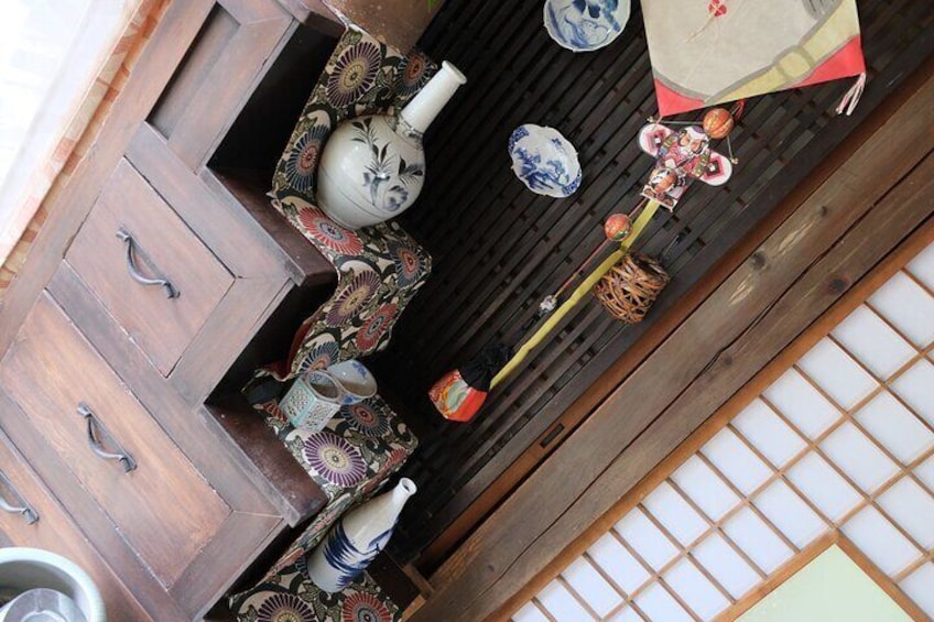 Traditional Japanese Food Tour with a Food Expert