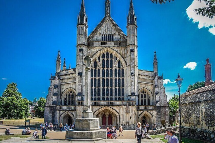  Windsor, Stonehenge Winchester Tour Private with Entry Pass