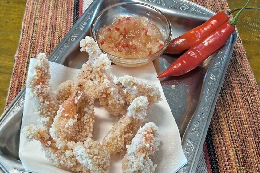 Camarão na tapioca (Deep fried shrimp prepared in a bahian way)