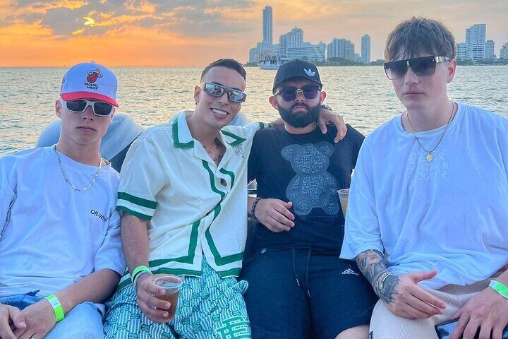 Bay Speedboat Party with Open Bar