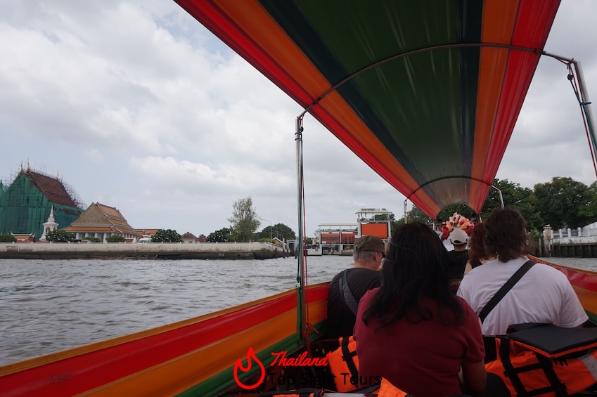 Bangkok Yai Local Canal Tour with Longtail Boat
