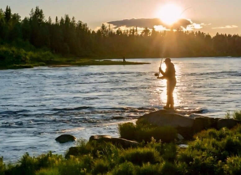 Picture 2 for Activity Rovaniemi: Summer Fishing Tour in Arctic Nature & BBQ