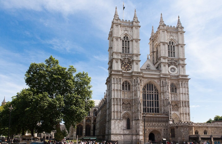 Westminster Abbey, Changing of the Guard & Central London Food Tour Combo