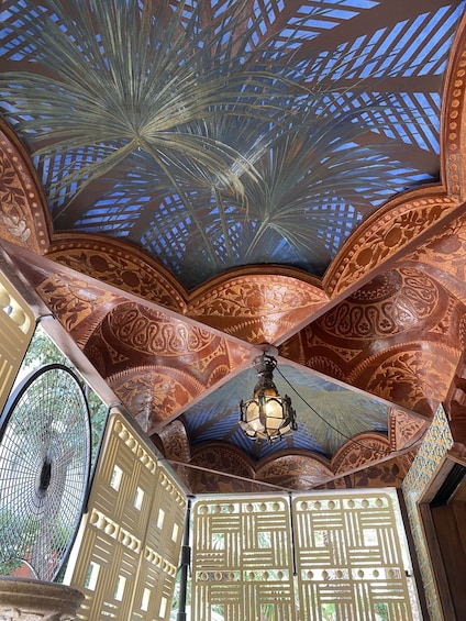 Complete Gaudi Tour with Sagrada Familia, House Visit & Park Guell