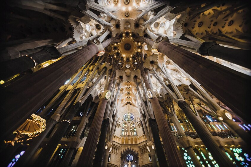 Complete Gaudi Tour: Casa Batlló & Extended Sagrada Familia