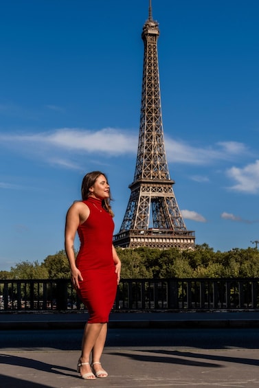 Picture 1 for Activity Eiffel Tower Photoshoot: Capture Your Parisian Moments !