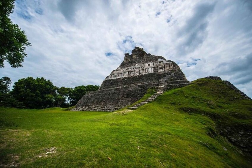 Picture 3 for Activity Placencia: Xunantunich Maya Ruin & Blue Hole Tour