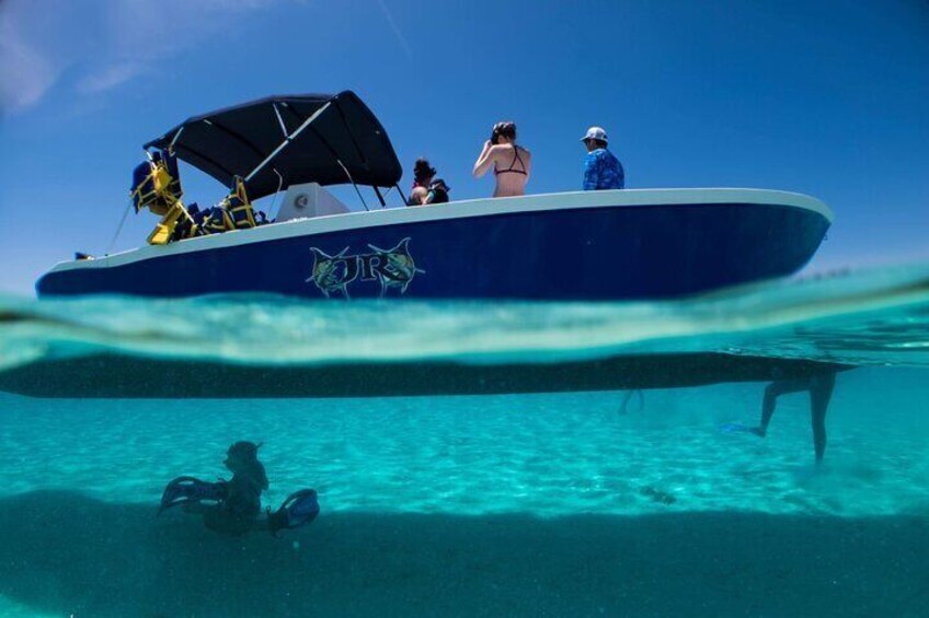 Snorkeling Experience of Roatan with Beach Break