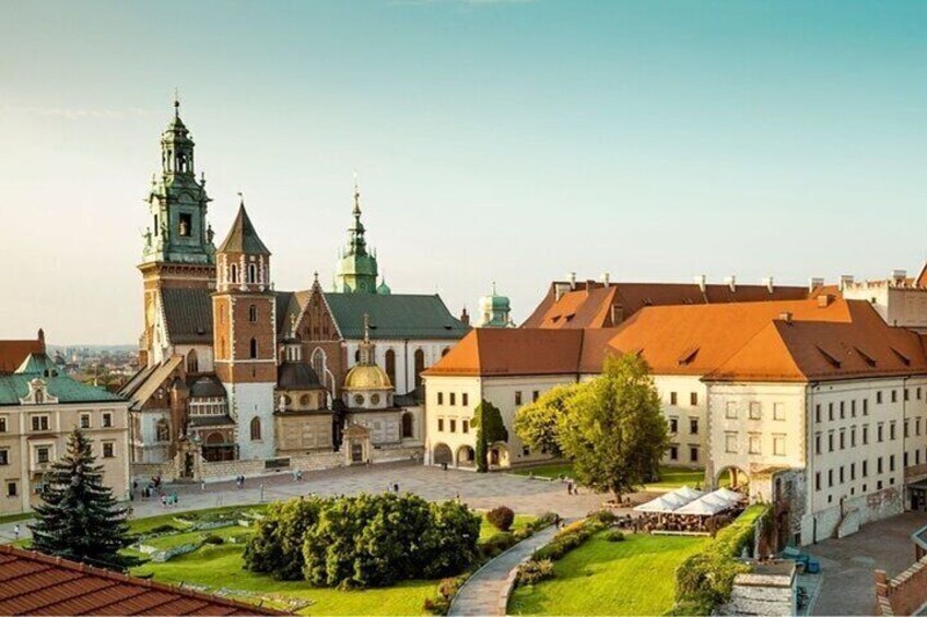 Krakow : Must-See Attractions Private Walking Tour