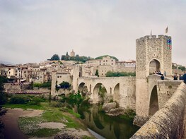 Dalí Museum, Girona & Besalú: From Barcelona