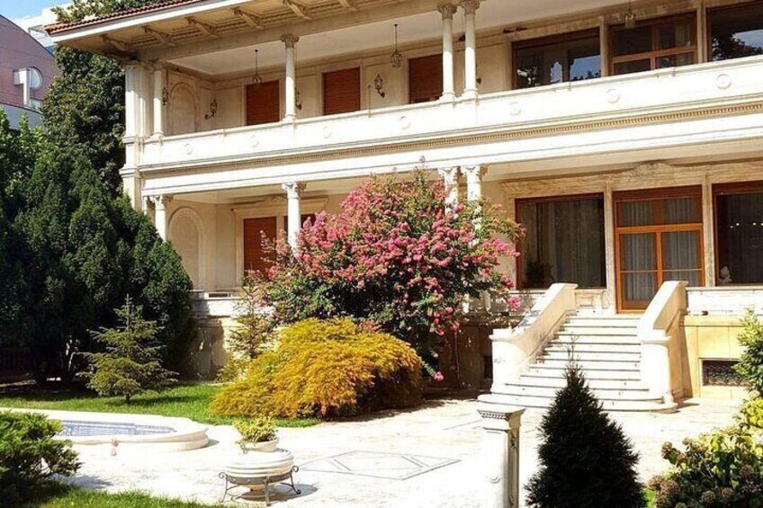 Ceausescu mansion